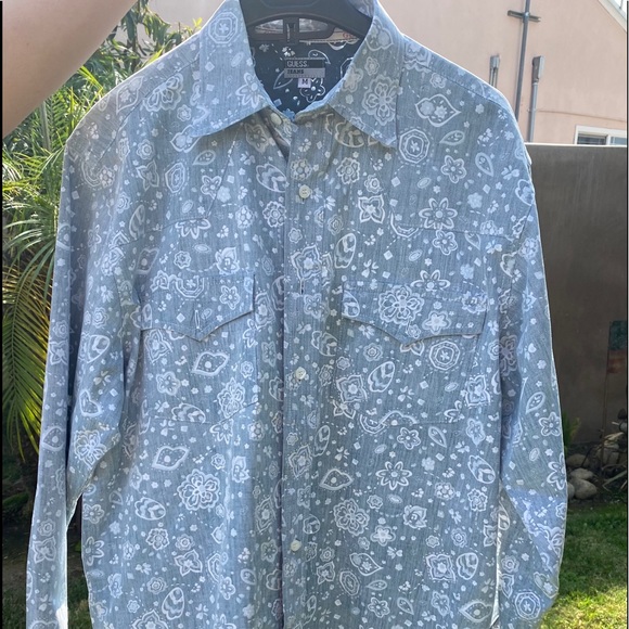 Guess Button Up - Picture 3 of 4